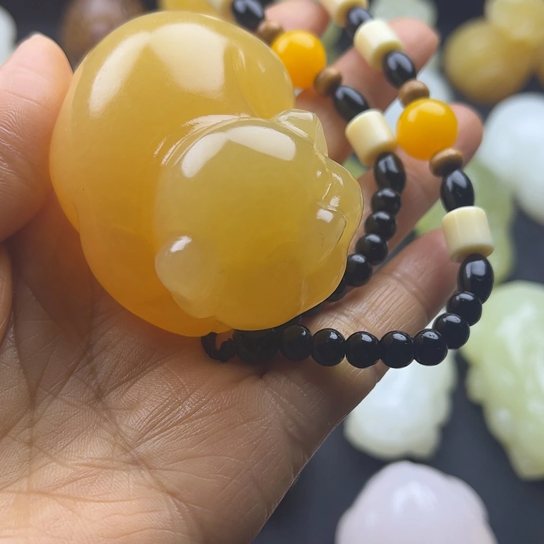 老***哥昆仑玉石手把件碧玺（处理）