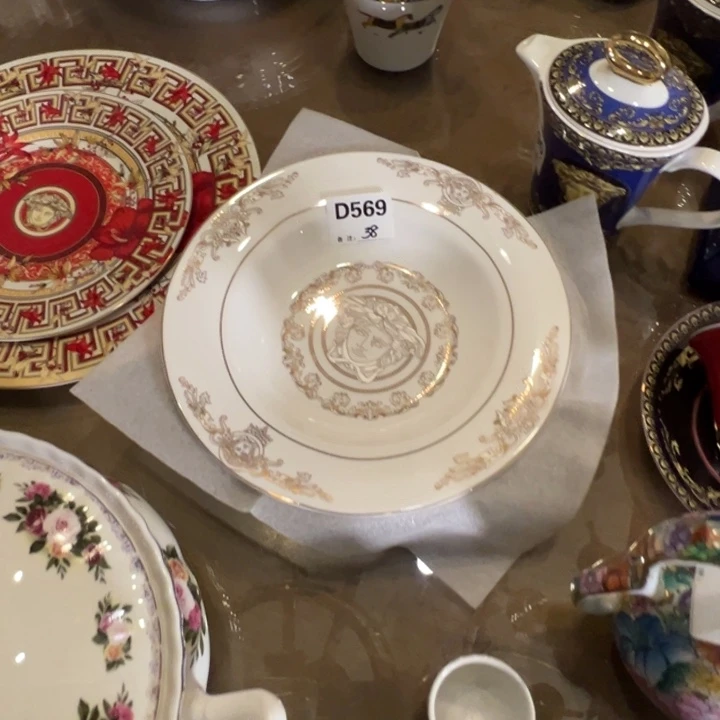 陶瓷直径23厘米8.5寸草帽盘特价包邮不退换默认微瑕无磕碰