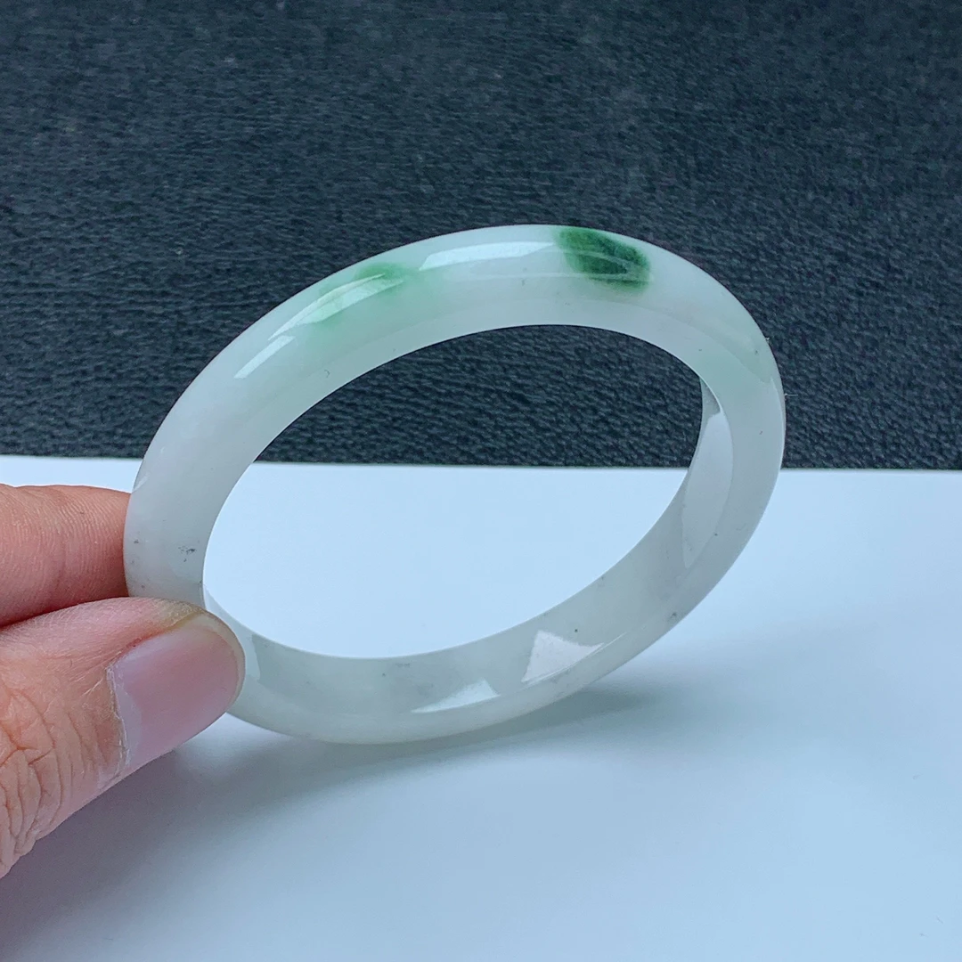 天然缅甸翡翠Ａ货手镯冰糯种飘绿56.2圈口手镯