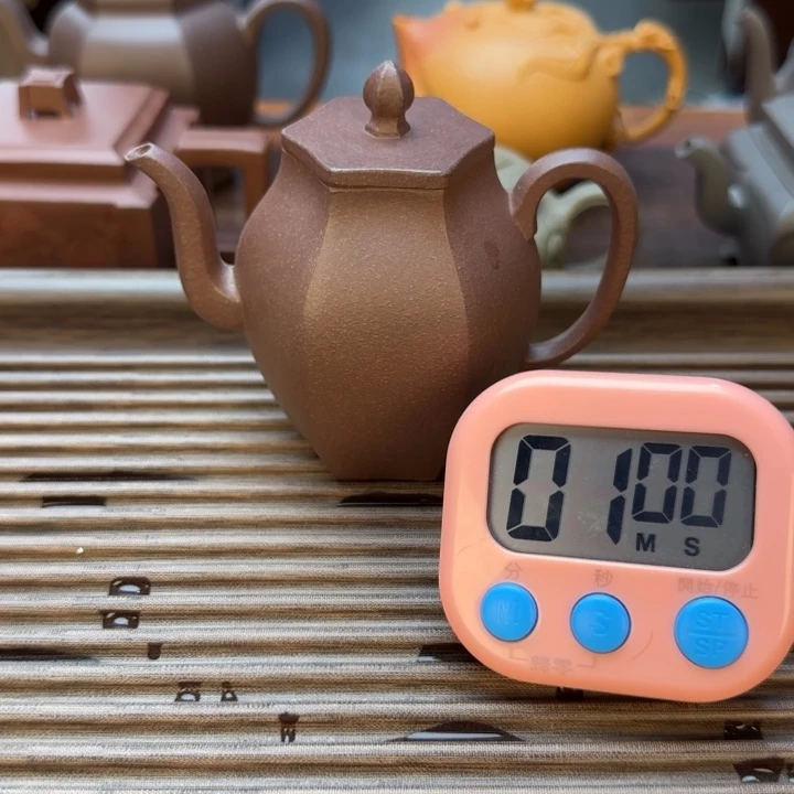 。****茶壶紫砂密密麻麻