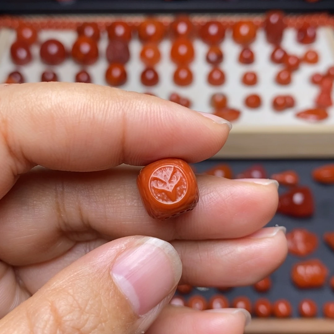 南红玛瑙配饰未镶嵌孟*配饰