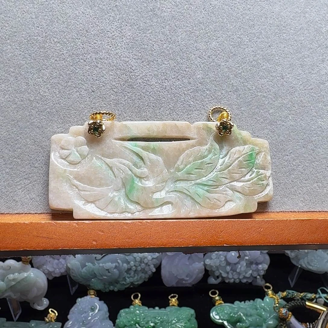 吊坠(赠链)未镶嵌翡翠