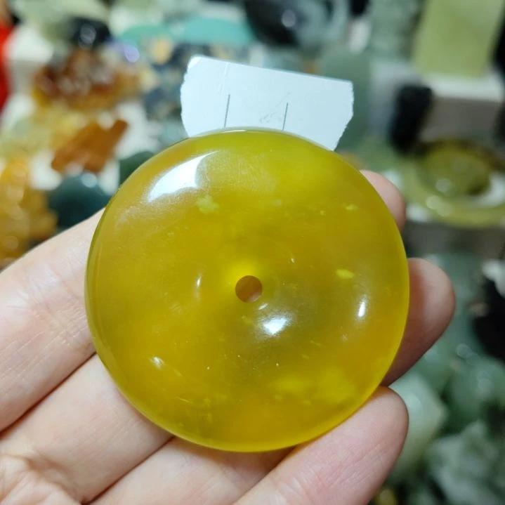 岫玉未镶嵌平安扣