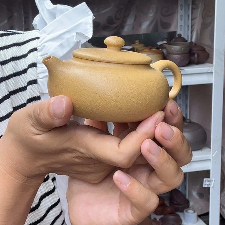 茶壶紫砂黄金段半手160