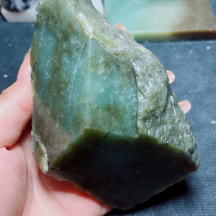 和田玉（糖玉）未镶嵌珠宝奇石