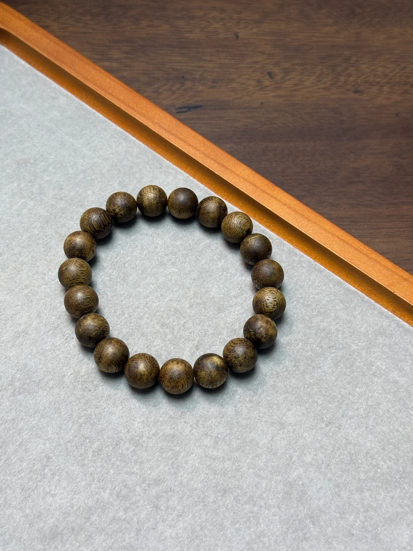 沉香红骨凹身沉香1.1圆珠单圈多样性发一