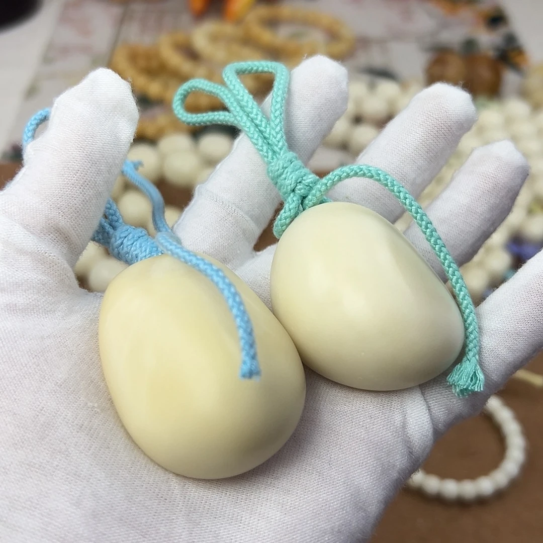 吊坠菩提根/象牙果手工干磨把件福利发一个