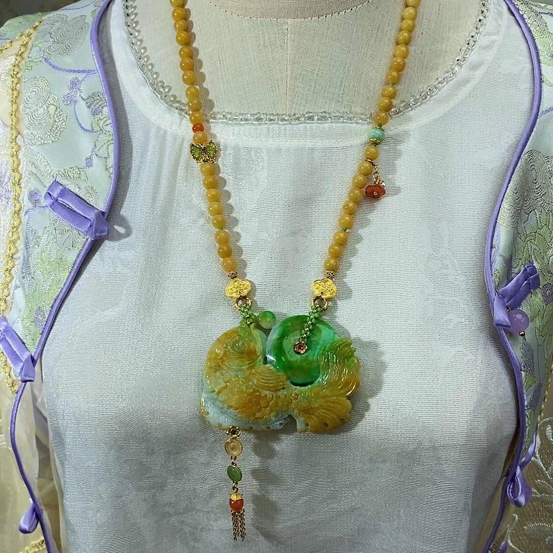 翡翠未镶嵌颈饰天然