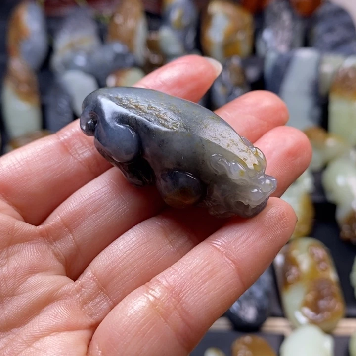 和田玉未镶嵌挂件