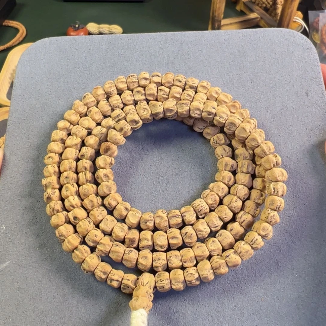 【闪购商品】吊坠柏香籽/百香籽热振粉沙皮多棱陨石坑5号