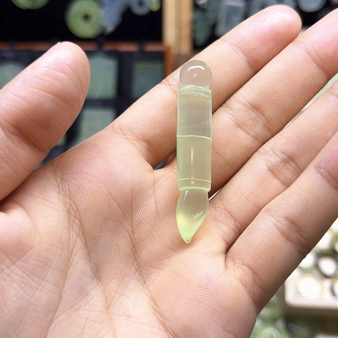 蛇纹石玉未镶嵌吊坠(赠链)