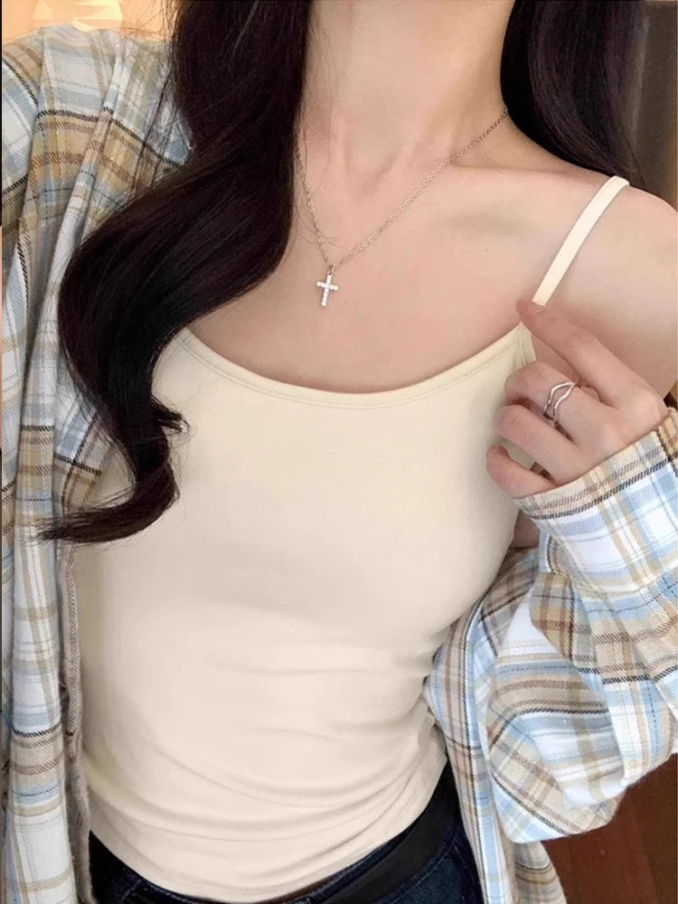 A(001-200)辣妹风吊带打底修身型背心显瘦美背-千月