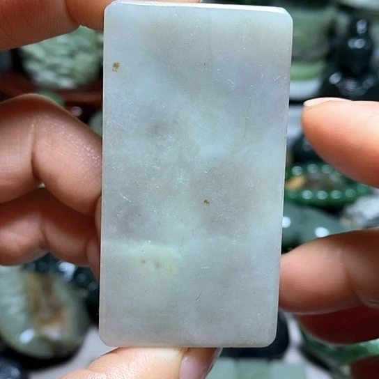 未镶嵌和田玉（糖玉）珠宝半成品