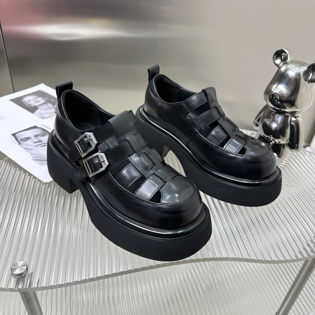 2025春季新款胎牛皮猪笼鞋厚底女百搭休闲罗马凉鞋英伦复古风镂空