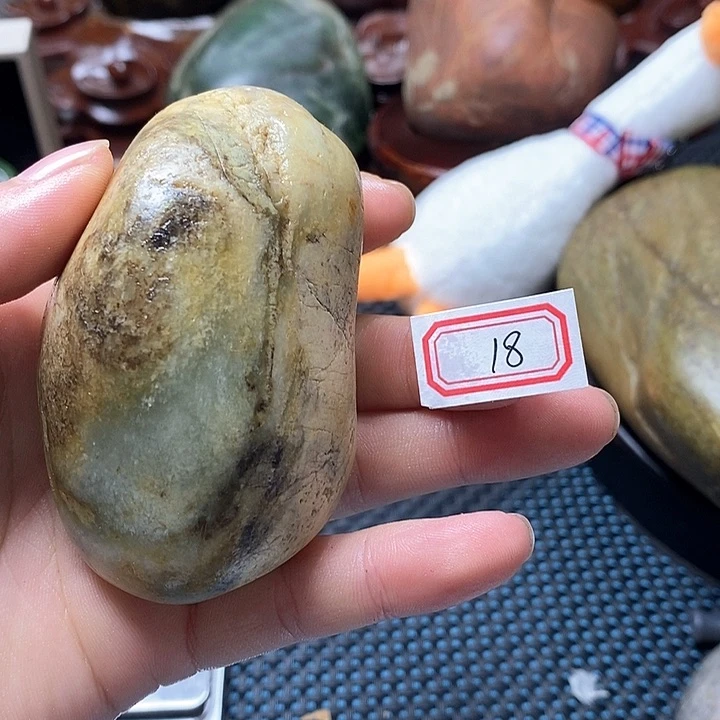 未镶嵌和田玉挂件18