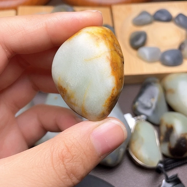 颈饰未镶嵌和田玉4