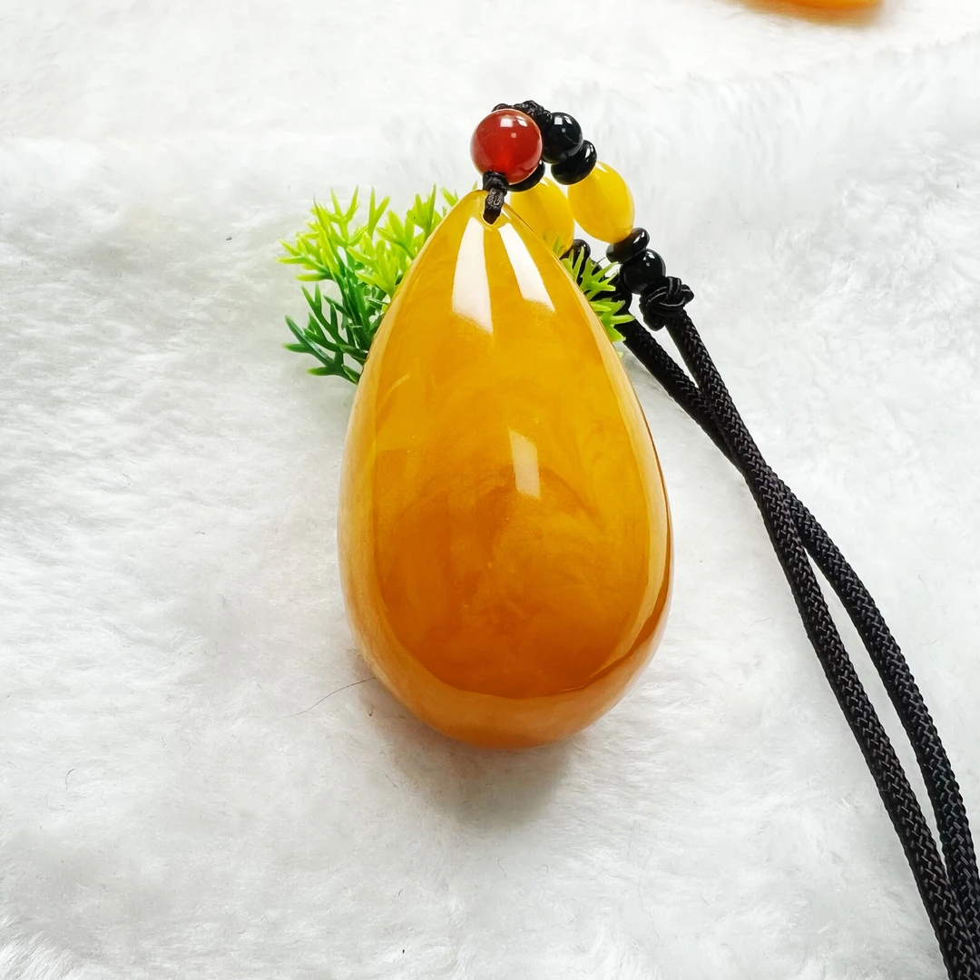 w133古巴新蜜 蜜糖红双面立体蛋面水滴36克