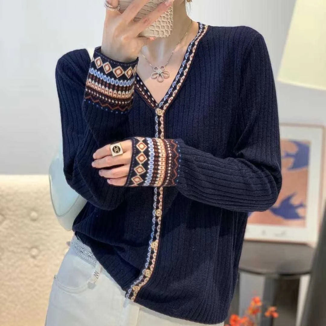 80-180斤精纺细羊毛撞色复古法式提花V领针织开衫早秋上衣长袖