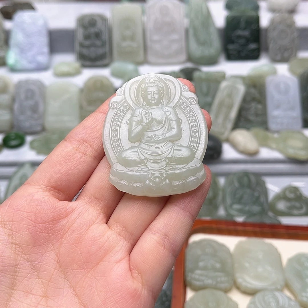 和田玉颈饰未镶嵌美**哥