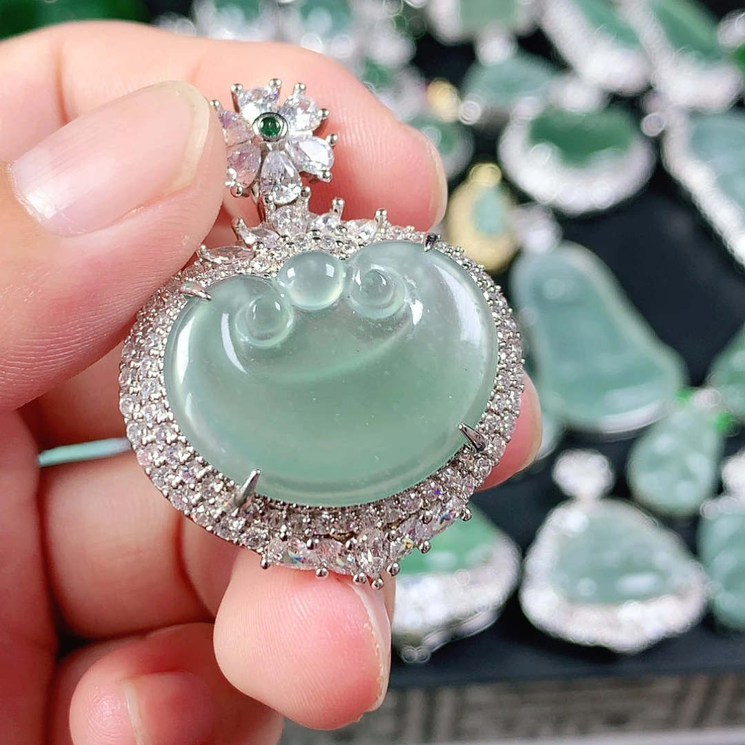 翡翠未镶嵌吊坠(不含链)