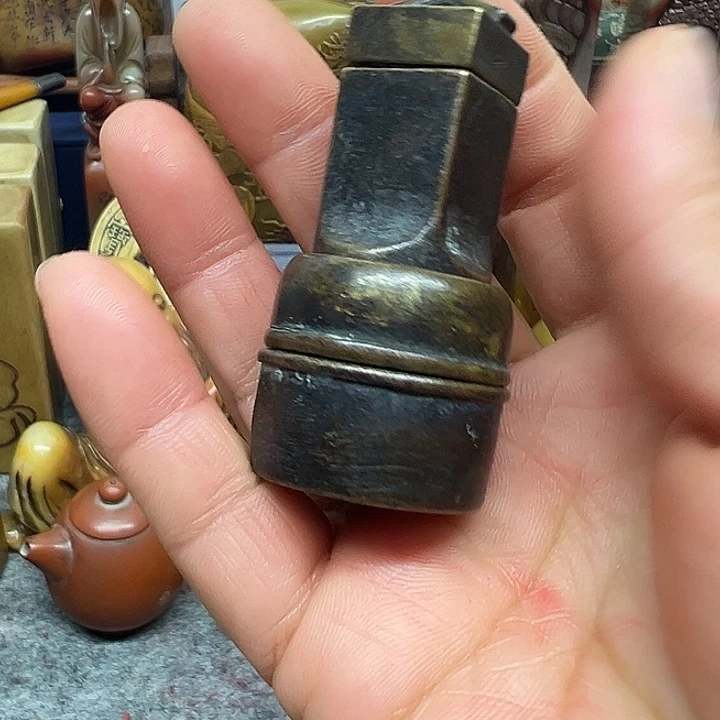 日***辉昌化石印石手工制作工艺精湛