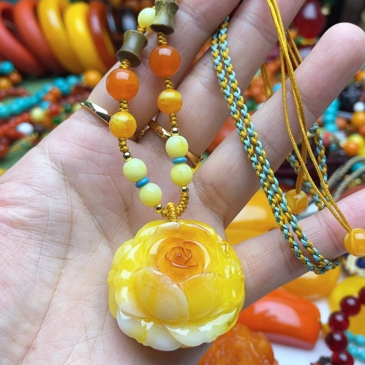 树脂制品12号花朵吊坠