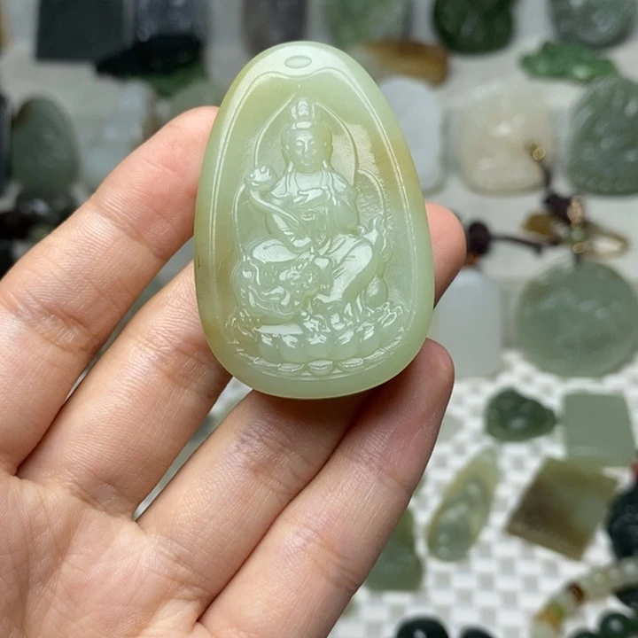 和田玉（糖玉）未镶嵌颈饰