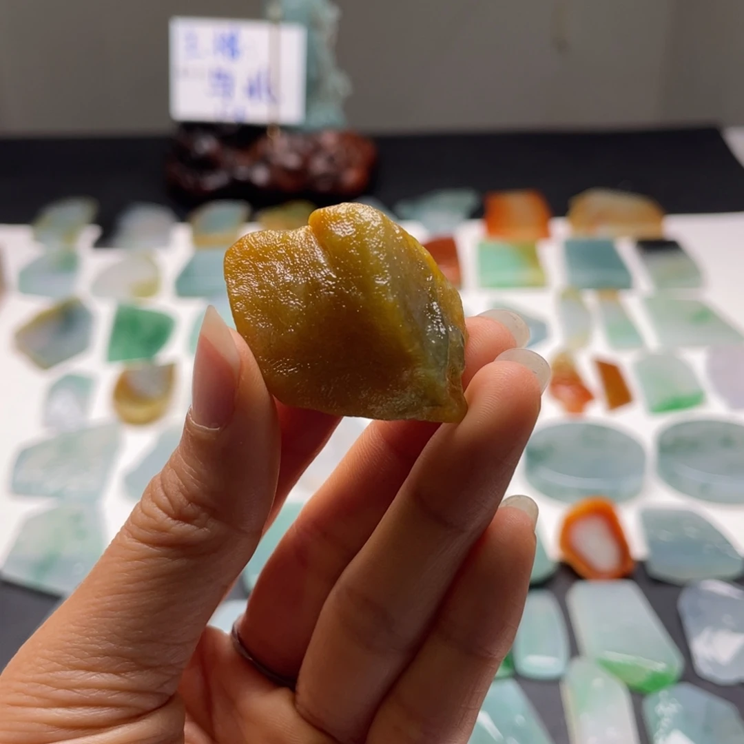 定制翡翠未镶嵌包工