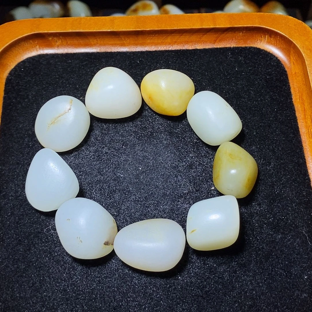 和田玉未镶嵌手链