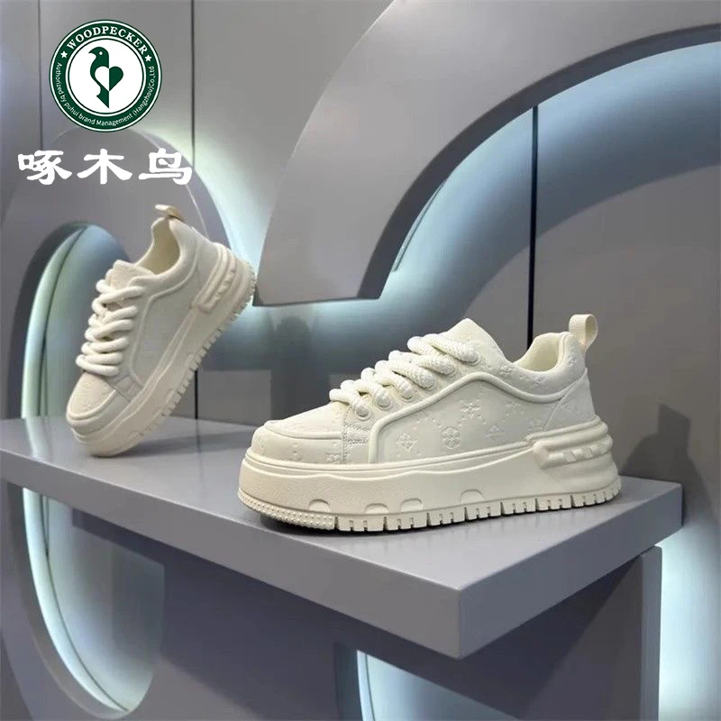 啄木鸟男鞋内增高加绒加厚秋冬厚底皮面运动板鞋男士休闲小白鞋潮