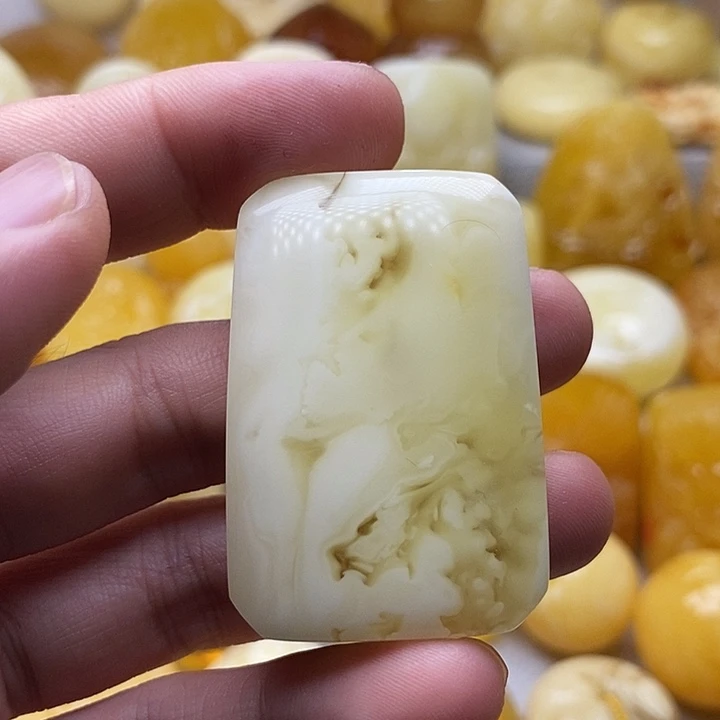 琥珀颈饰未镶嵌琥珀蜜蜡吊坠