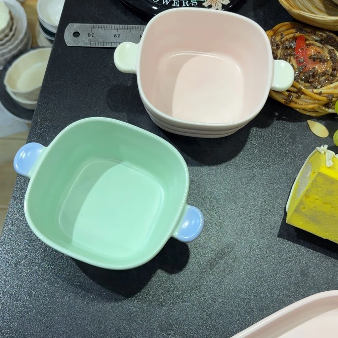 瓷两个两个两个讲个