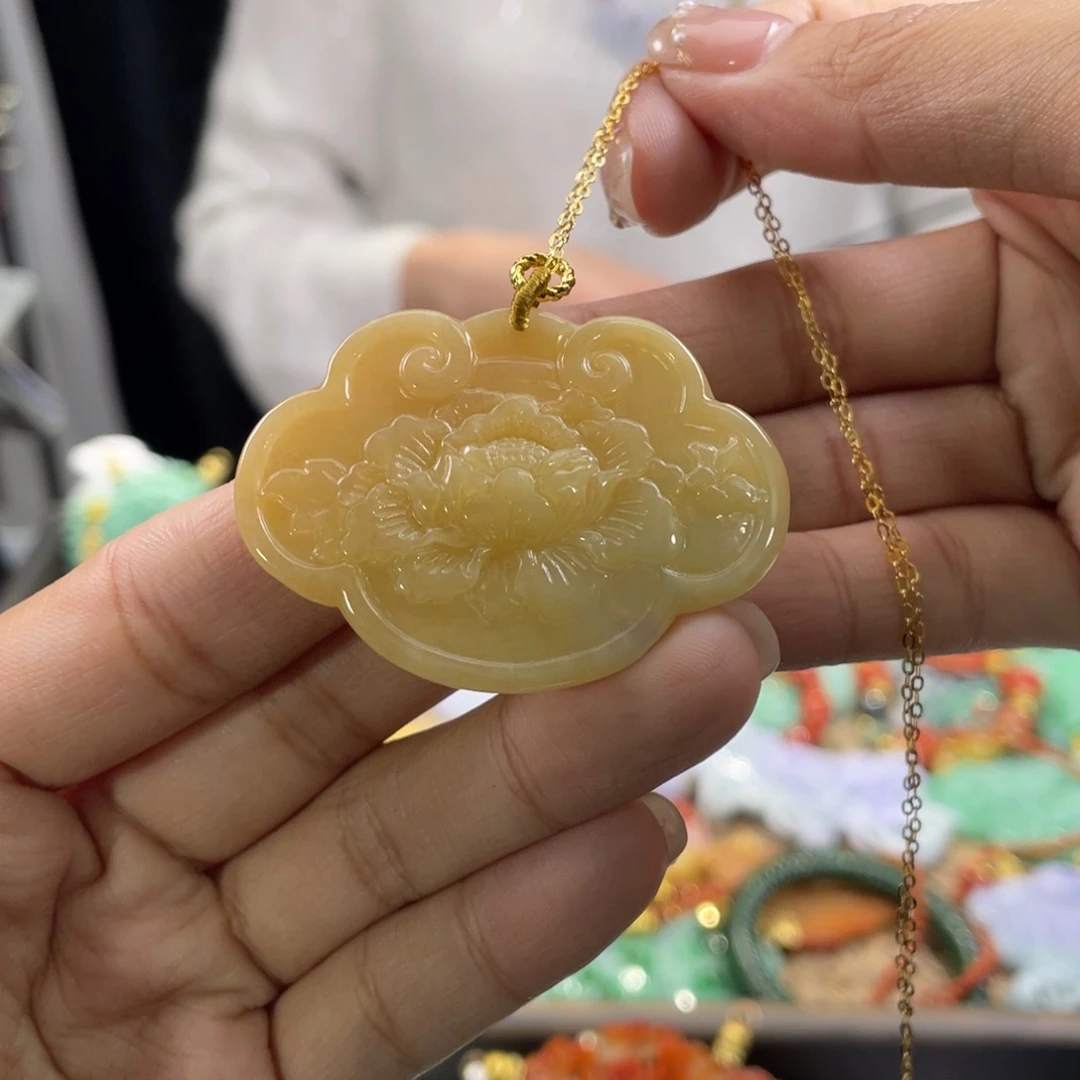 翡翠颈饰未镶嵌代编织