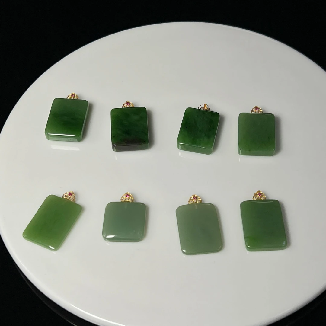 【老郑家】18k金和田玉无事牌吊坠  多样性发1件不带链 D1631-1