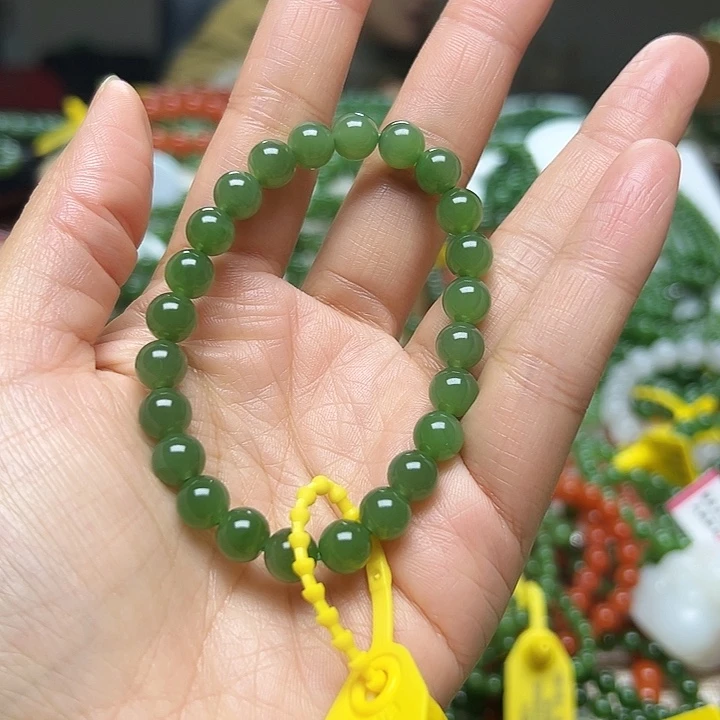 L****和田玉（碧玉）未镶嵌手链