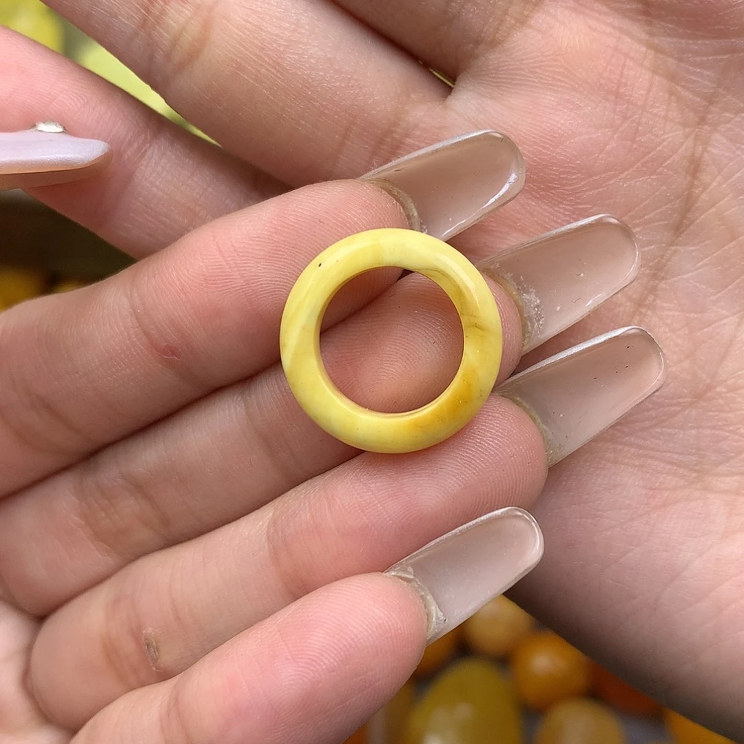 琥珀未镶嵌珠宝奇石