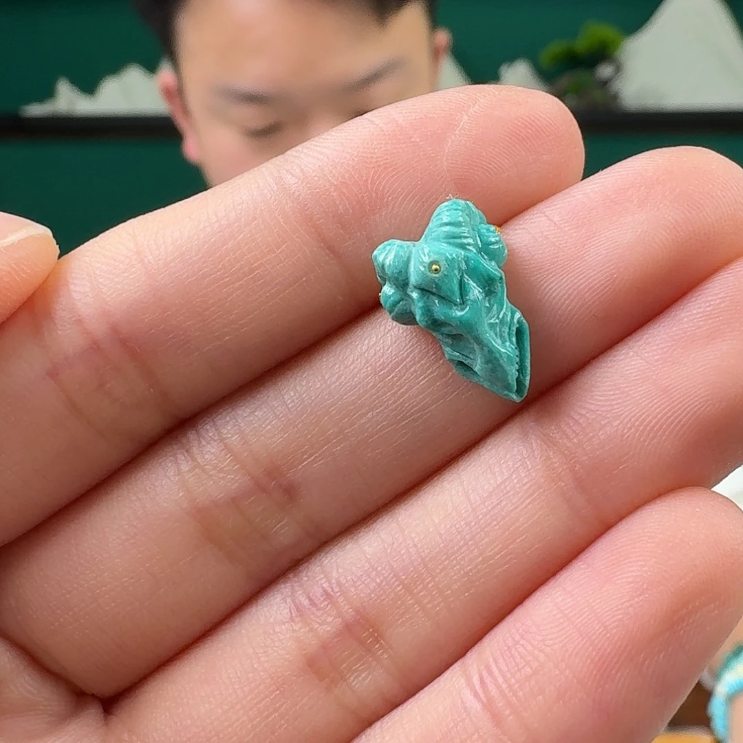 绿松石未镶嵌珠宝奇石