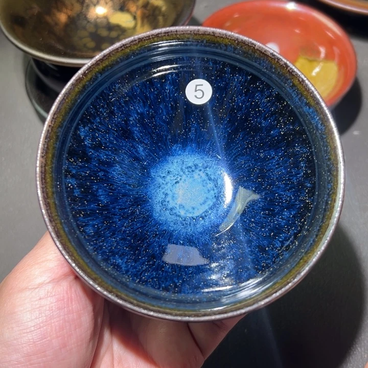 茶盏我们是有共同话题有