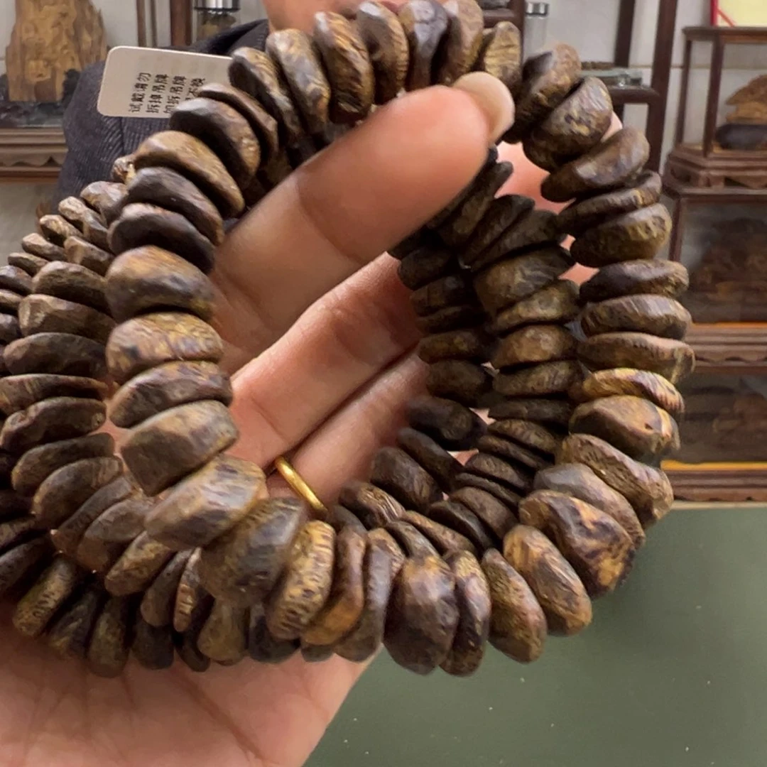 沉香手串透顶绿包壳卡1.3/20g单圈多样性发一