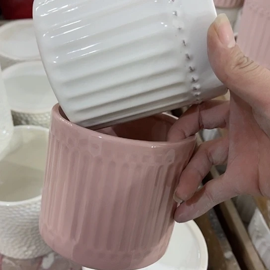 多肉绿植陶瓷花盆9.9包邮，有孔