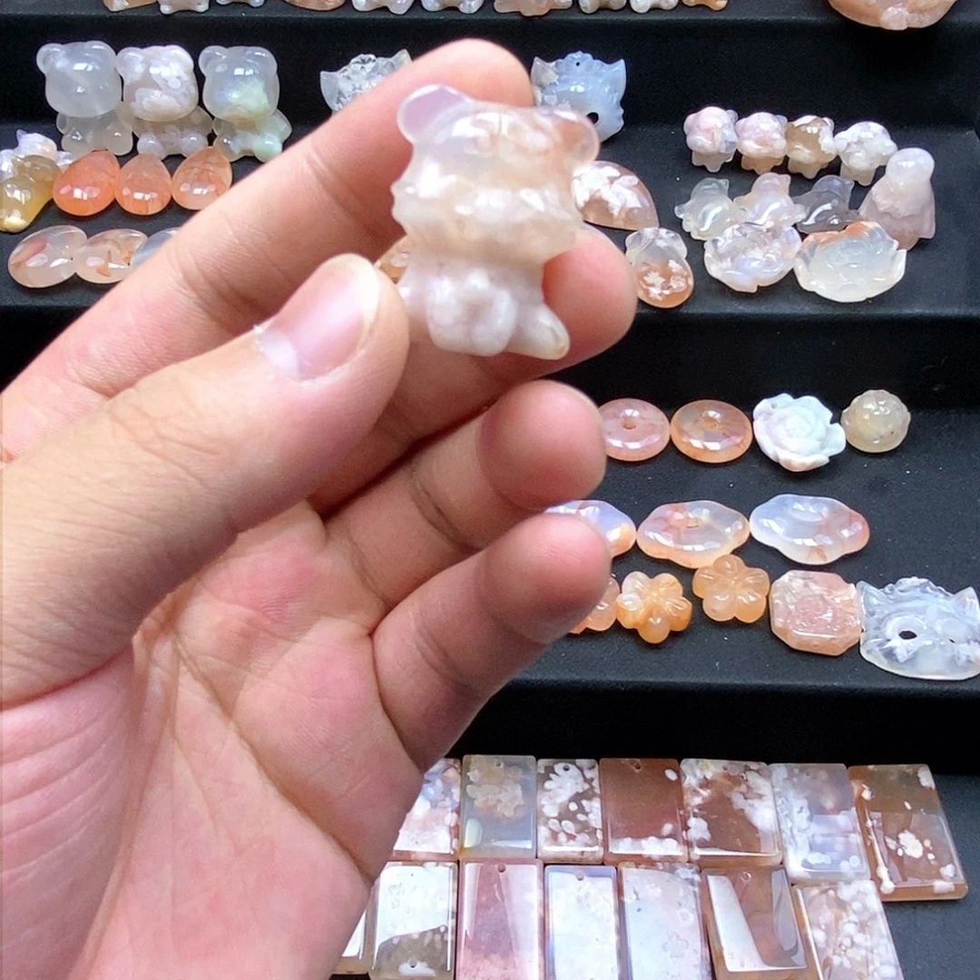 石英质玉吊坠(不含链)未镶嵌钟****