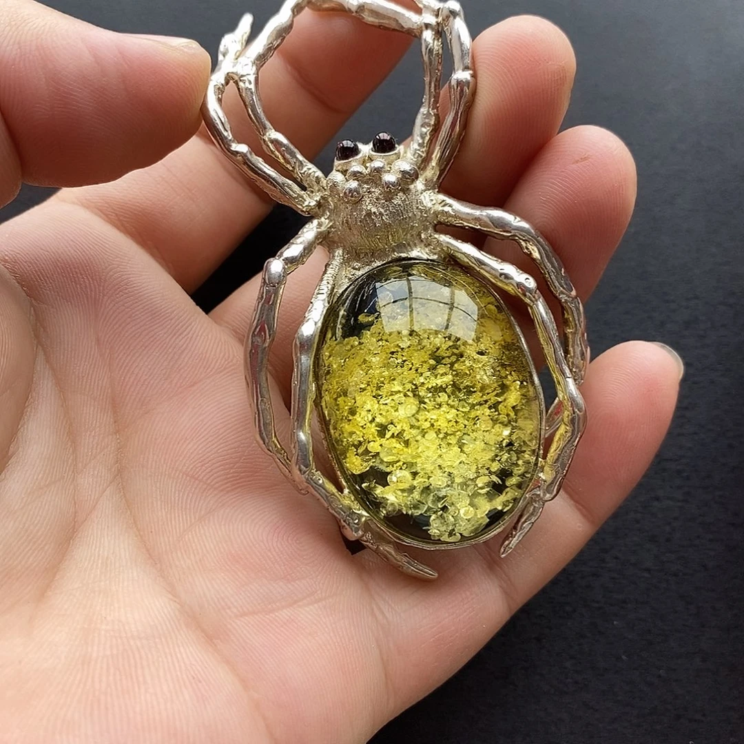 琥珀未镶嵌裸石吊坠