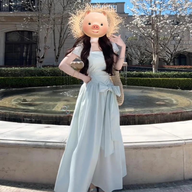 法式方领蝴蝶结系带连衣裙子女夏2025新款设计感收腰显瘦气质长裙