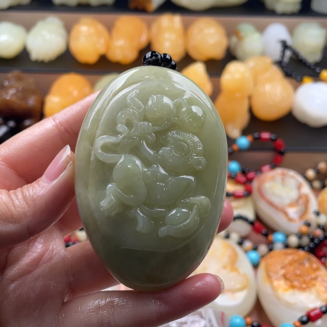 机***治石材天然古青石手把件