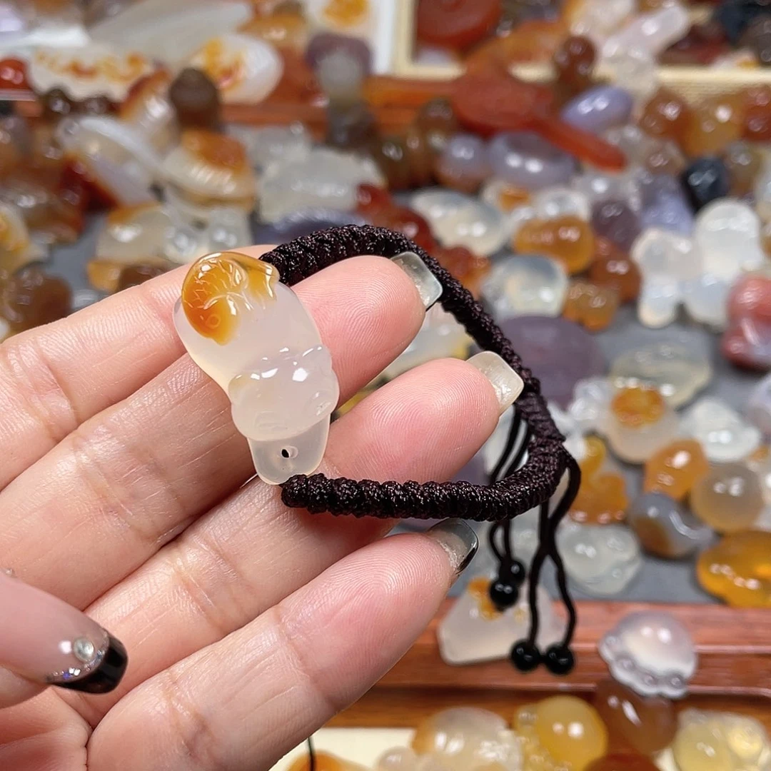 玛瑙/玉髓颈饰未镶嵌钸**笙