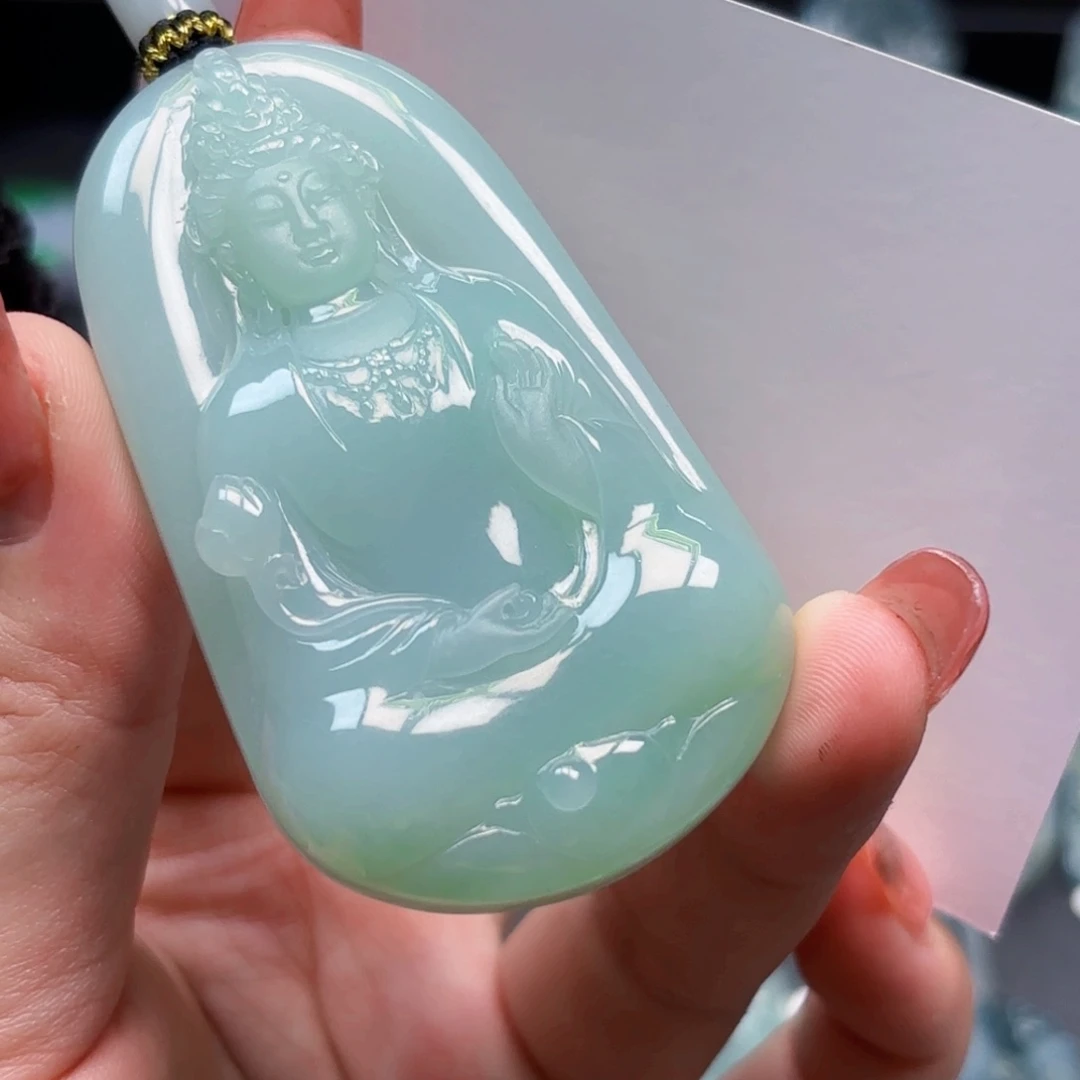 $***$翡翠未镶嵌颈饰观音