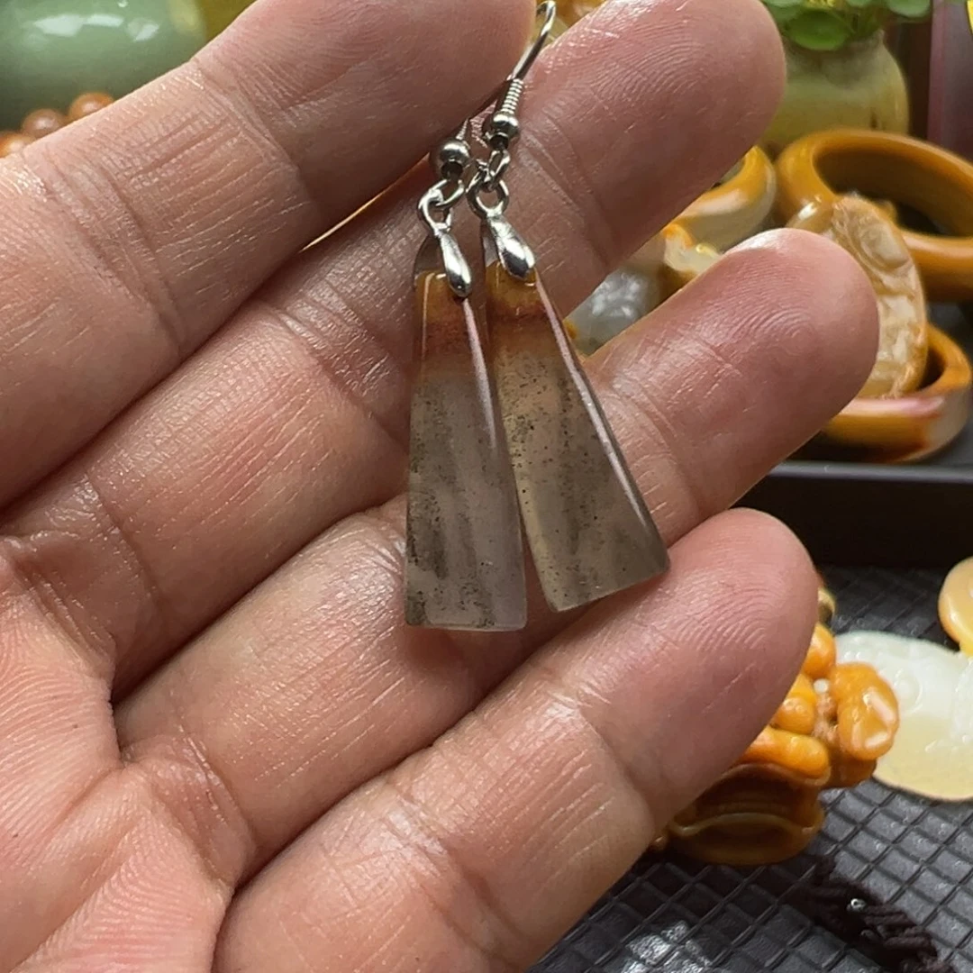 石英质玉未镶嵌颈饰