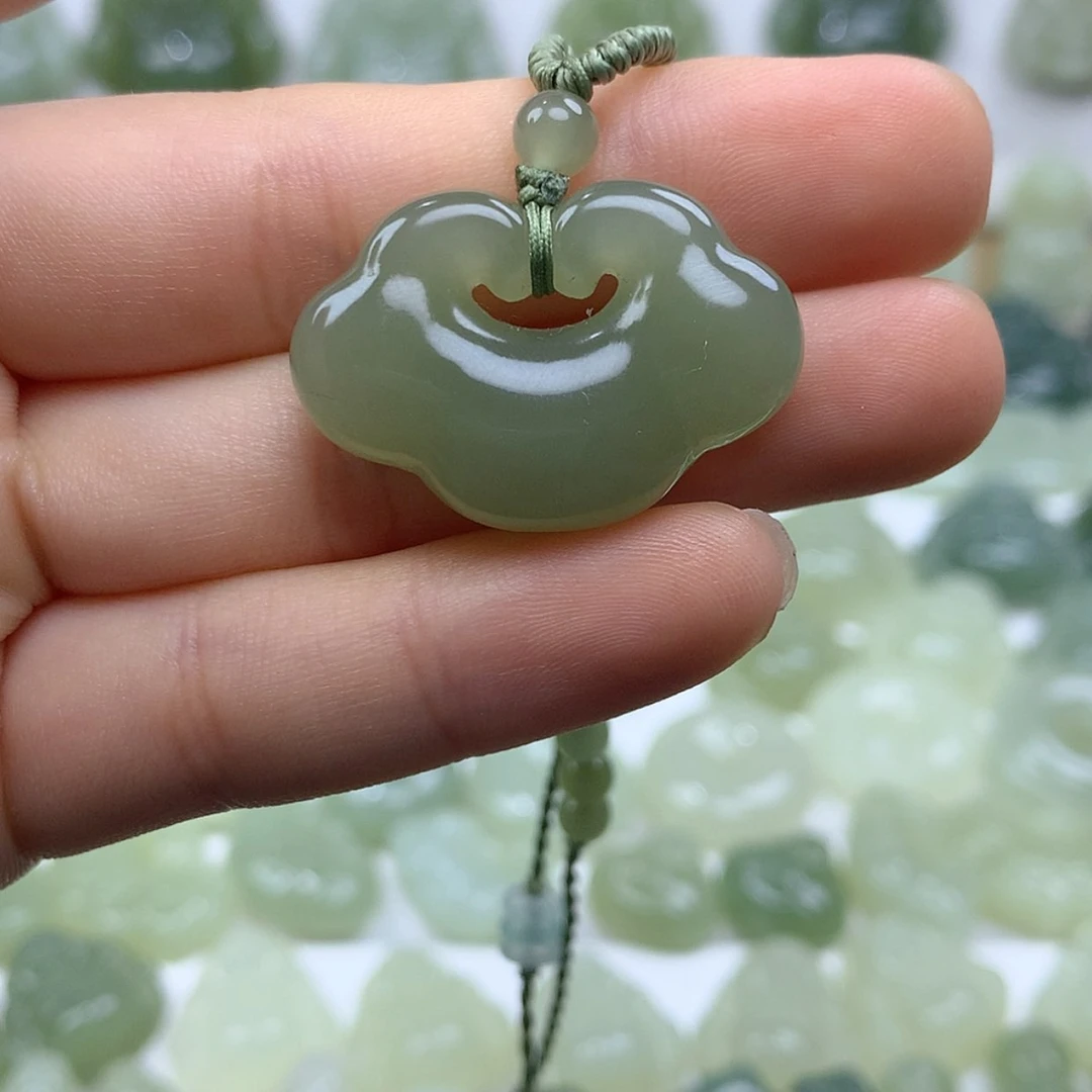 【闪购商品】颈饰未镶嵌和田玉