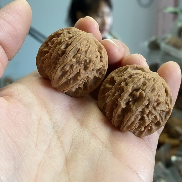 文玩核桃把件34.5红豆