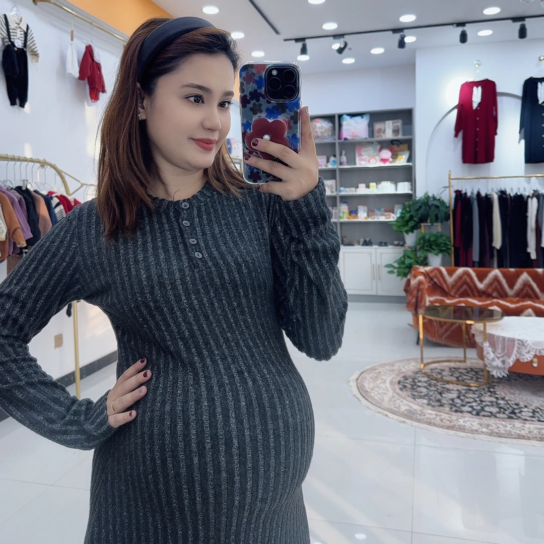 孕妈修身连衣裙显瘦时尚